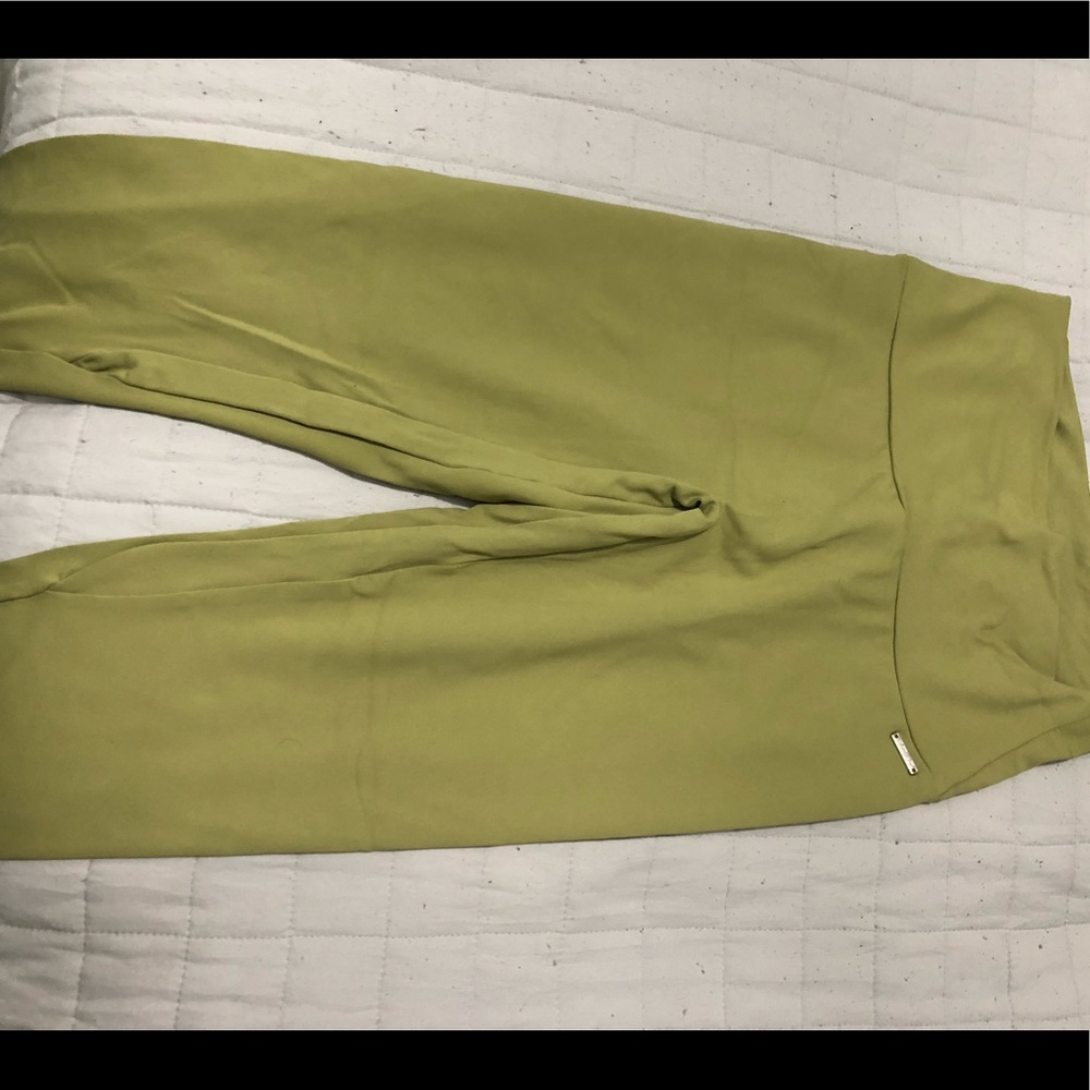 ECHT scrunch butt leggings